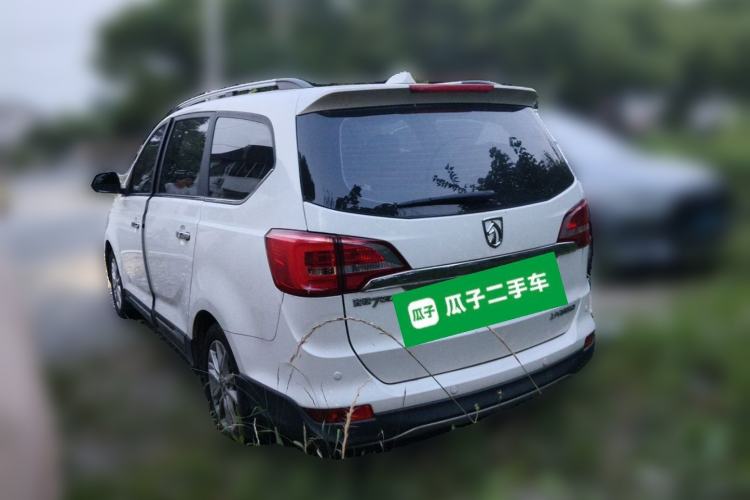 Used Baojun 730 2016 1.5L Manual Luxury Edition 7 Seats Exterior 3