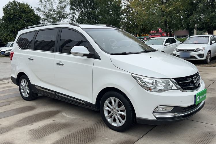 Used Baojun 730 2016 1.5T Manual Comfort Version 7 Seats Exterior 4