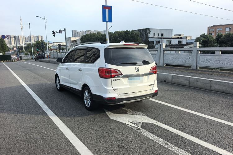 Used Baojun 730 2016 1.5T Manual Luxury Edition 7 Seats Exterior 4