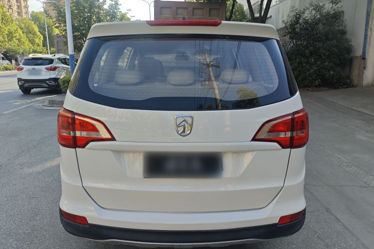 Used Baojun 730 2016 Revised 1.5L Manual Standard Version 7 Seats China V Emission Standard Exterior 4
