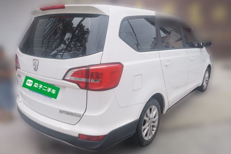Used Baojun 730 2016 1.5L Manual Standard Version 7 Seats Exterior 5