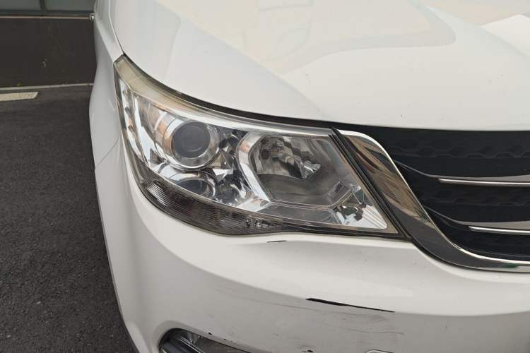 Used Baojun 730 2016 1.5T Manual Luxury Edition 7 Seats Exterior 6