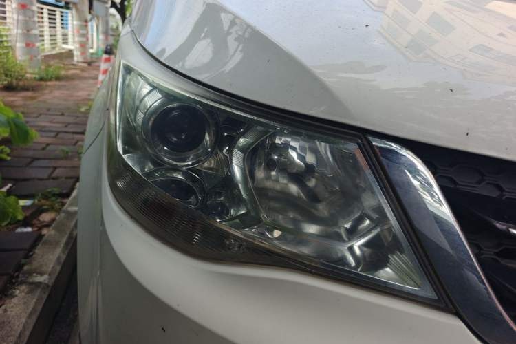 Used Baojun 730 2016 1.5L Manual Comfort Version 7 Seats China V Emission Standard Exterior 6