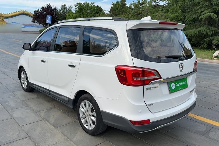 Used Baojun 730 2016 1.5T Manual Luxury Edition 7 Seats Exterior 6