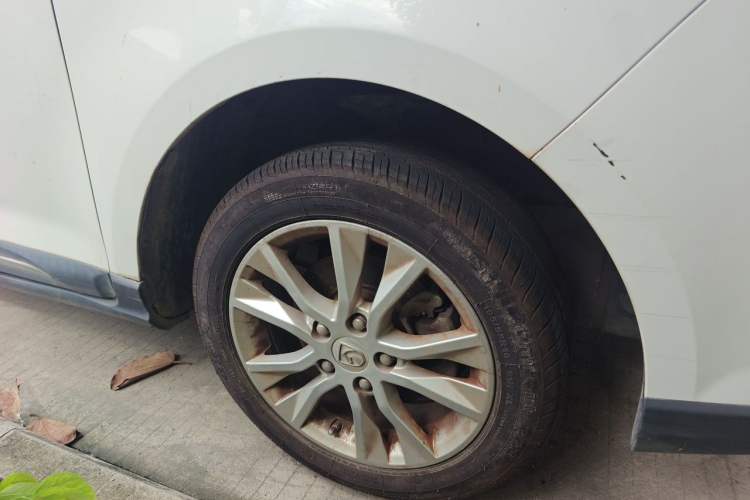 Used Baojun 730 2016 1.5L Manual Comfort Version 7 Seats China V Emission Standard Exterior 7