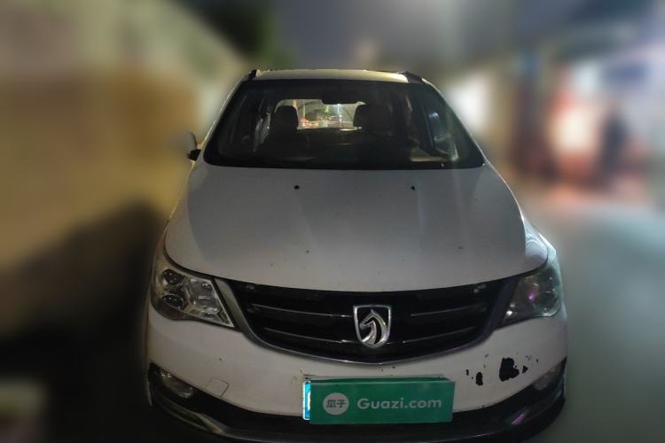 Used Baojun 730 2016 1.5T Manual Comfort Version 7 Seats Front