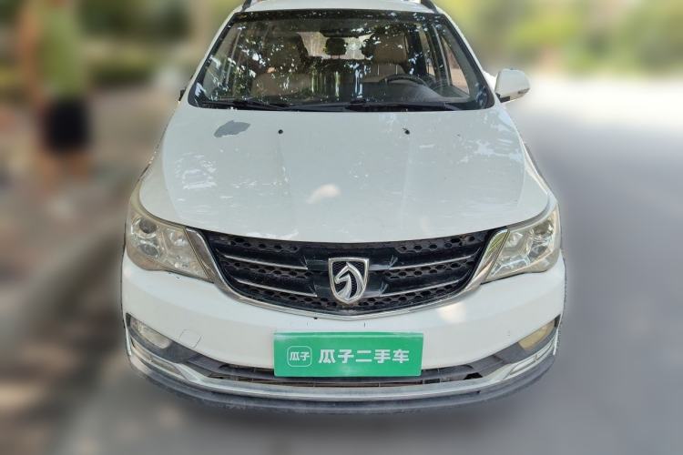 Used Baojun 730 2016 1.5T Manual Comfort Version 7 Seats Front