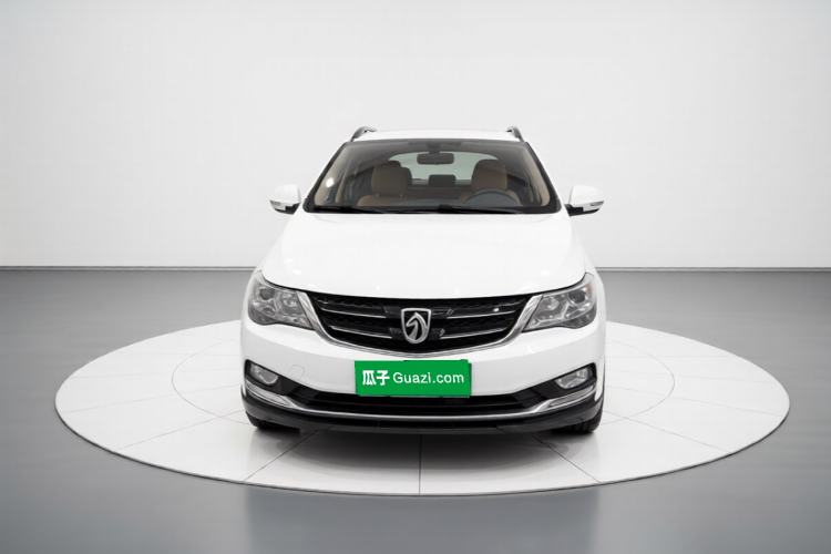Used Baojun 730 2016 1.5T Manual Comfort Version 7 Seats Front
