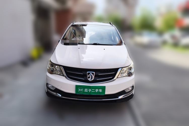 Used Baojun 730 2016 1.5T Manual Comfort Version 7 Seats Front
