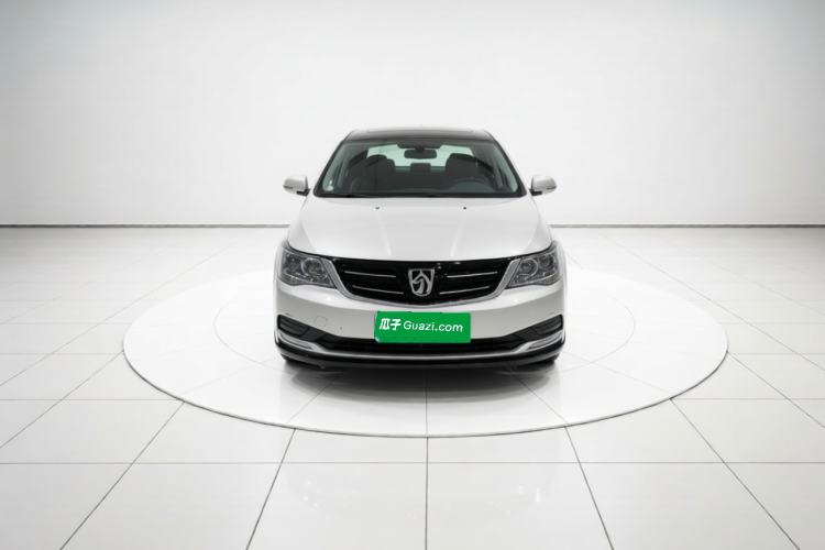 Used Baojun 730 2016 Revised 1.5L Manual Standard Version 7 Seats China V Emission Standard Front