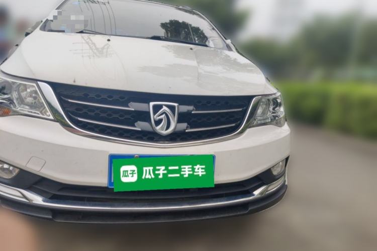 Used Baojun 730 2016 1.5T Manual Standard Version 7 Seats Front