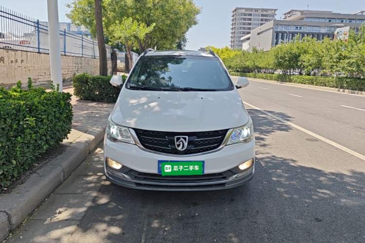 Used Baojun 730 2016 1.5T Manual Luxury Edition 7 Seats Front