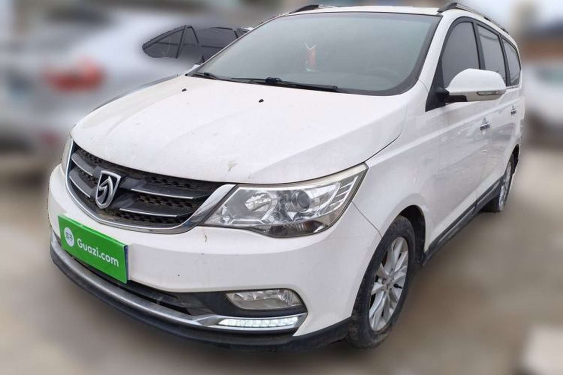 Used Baojun 730 2016 1.8L iAMT Luxury Model 7 Seats Front Left 45 Deg