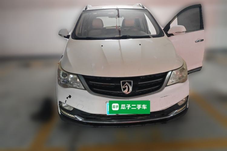 Used Baojun 730 2016 1.5T Manual Comfort Version 7 Seats Front