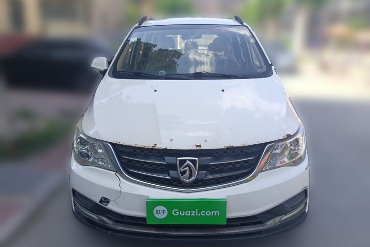 Used Baojun 730 2016 Revised Version 1.5L Manual Standard Model 5 Seats Front
