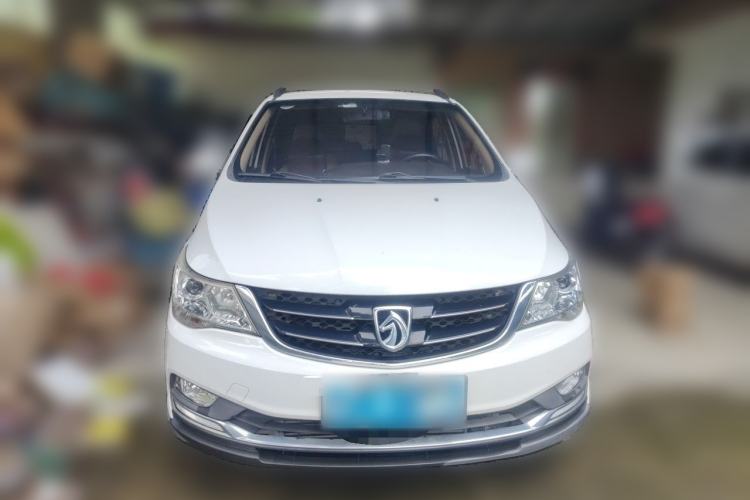 Used Baojun 730 2016 1.5T Manual Comfort Version 7 Seats Front