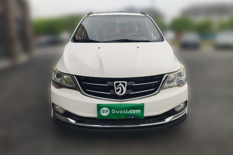 Used Baojun 730 2016 1.5T Manual Comfort Version 7 Seats Front