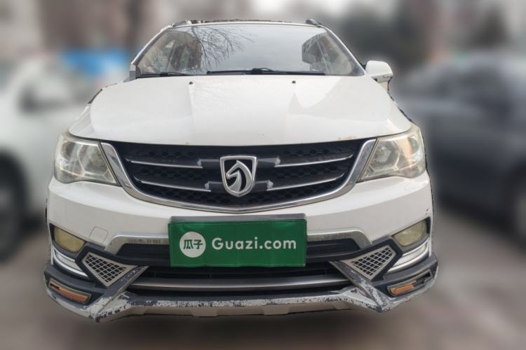Used Baojun 730 2016 Revised 1.5L Manual Standard Version 7 Seats China V Emission Standard Front