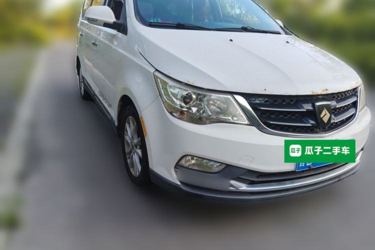 Used Baojun 730 2016 1.5L Manual Luxury Edition 7 Seats Front Right 45 Deg