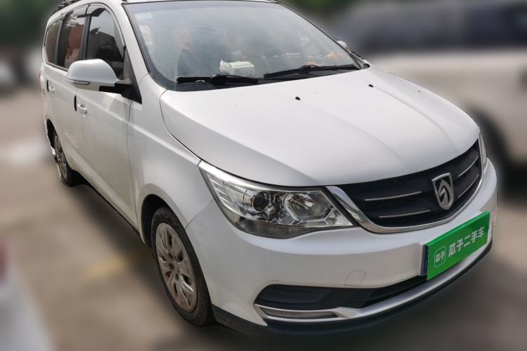 Used Baojun 730 2016 1.5L Manual Standard Version 7 Seats Front Right 45 Deg