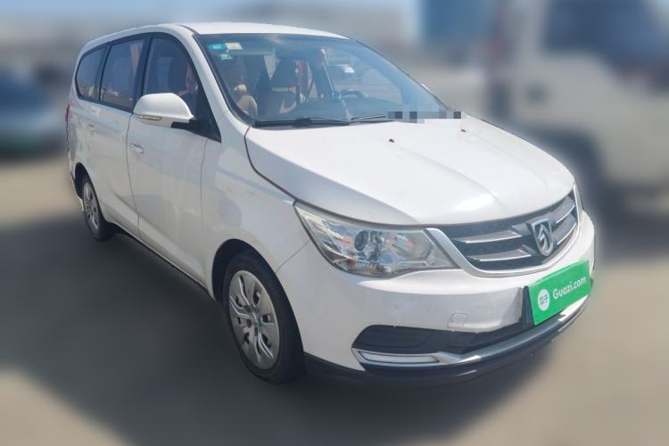 Used Baojun 730 2016 1.5L Manual Standard Version 7 Seats Front Right 45 Deg