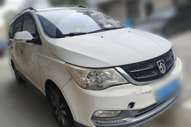 Used Baojun 730 2016 1.5L Manual Luxury Edition 7 Seats Front Right 45 Deg