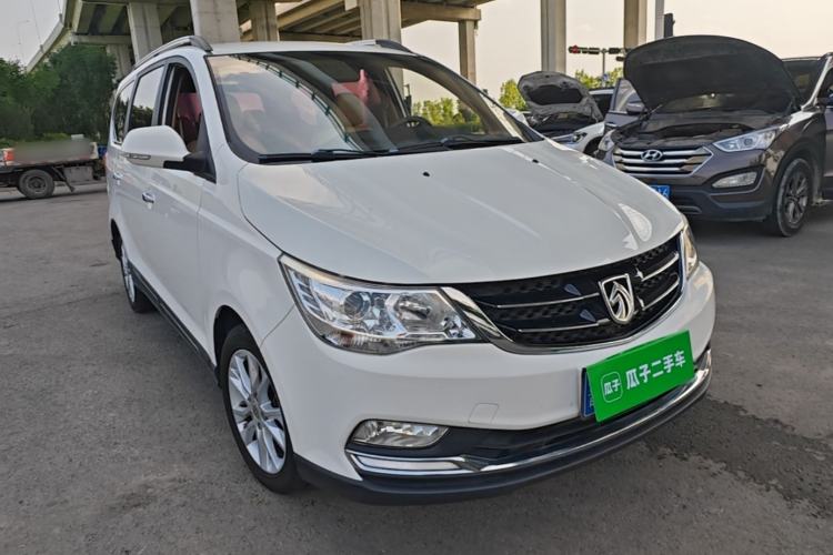 Used Baojun 730 2016 1.5L Manual Comfort Version 7 Seats China V Emission Standard Front Right 45 Deg