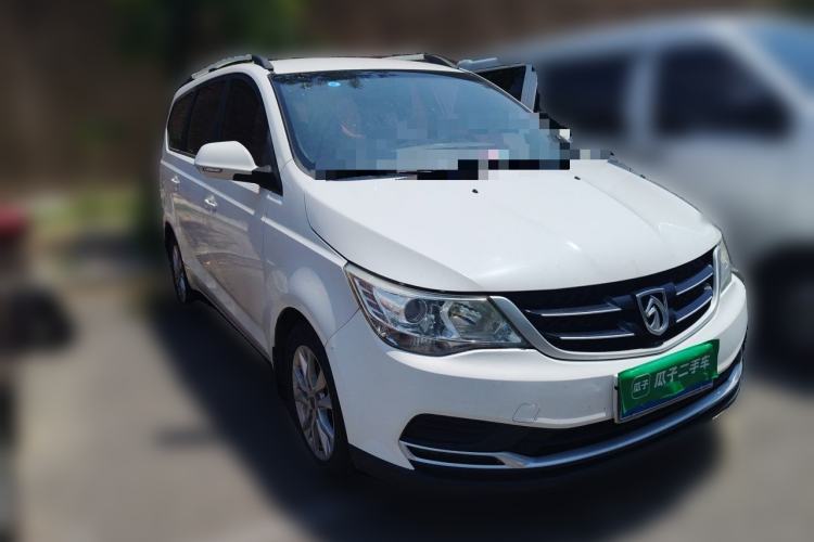 Used Baojun 730 2016 1.5L Manual Standard Version 7 Seats Front Right 45 Deg