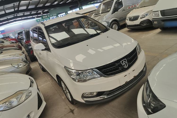 Used Baojun 730 2016 1.5L Manual Comfort Version 7 Seats China V Emission Standard Front Right 45 Deg