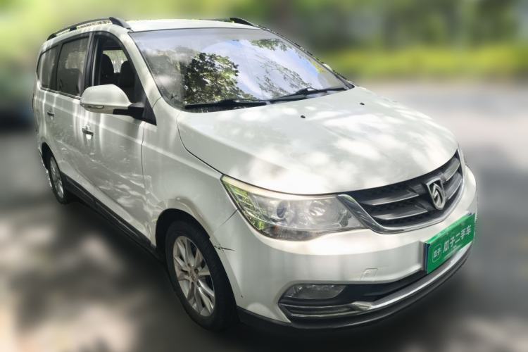 Used Baojun 730 2016 1.8L iAMT Comfort Version 7 Seats Front Right 45 Deg