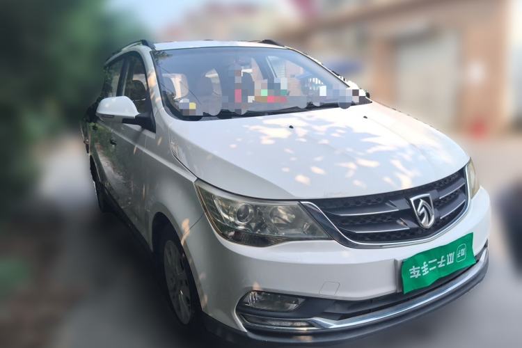 Used Baojun 730 2016 1.5L Manual Comfort Version 7 Seats China V Emission Standard Front Right 45 Deg