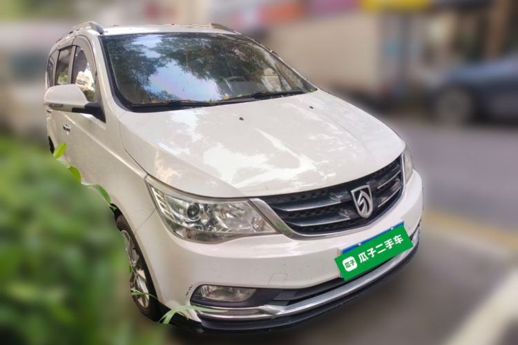 Used Baojun 730 2016 1.5L Manual Comfort Version 7 Seats China V Emission Standard Front Right 45 Deg