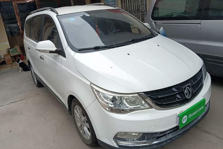 Used Baojun 730 2016 1.5L Manual Comfort Version 7 Seats China V Emission Standard Front Right 45 Deg