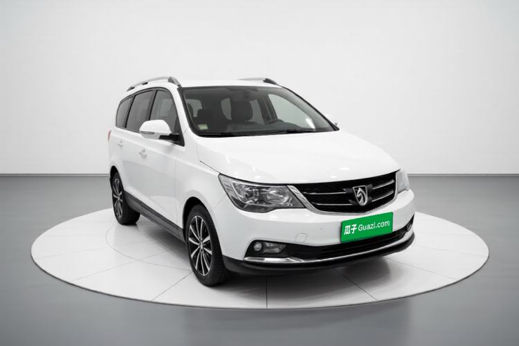 Used Baojun 730 2016 1.5T Manual Comfort Version 7 Seats Front Right 45 Deg