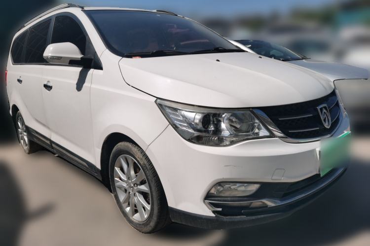 Used Baojun 730 2016 1.5L Manual Comfort Version 7 Seats China V Emission Standard Front Right 45 Deg