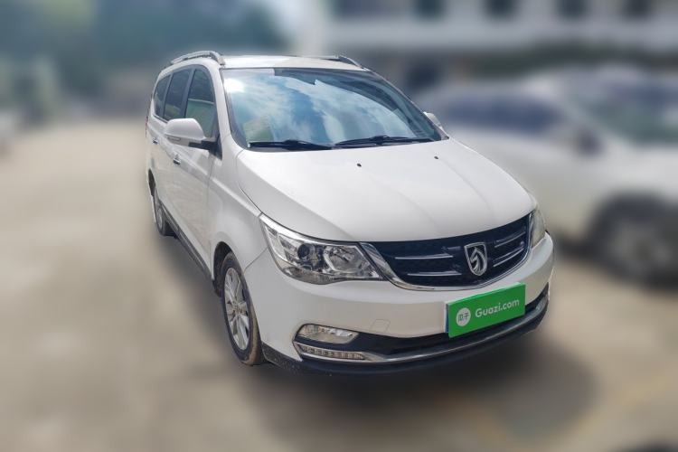 Used Baojun 730 2016 1.5L Manual Comfort Version 7 Seats China V Emission Standard Front Right 45 Deg