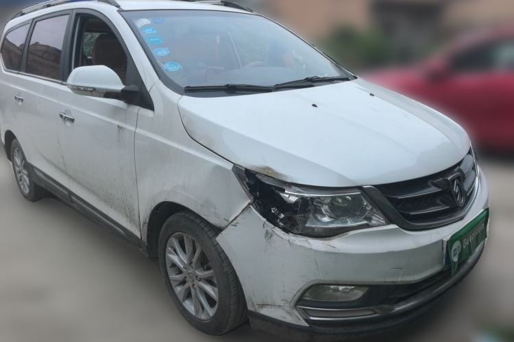 Used Baojun 730 2016 1.5L Manual Comfort Version 7 Seats China V Emission Standard Front Right 45 Deg