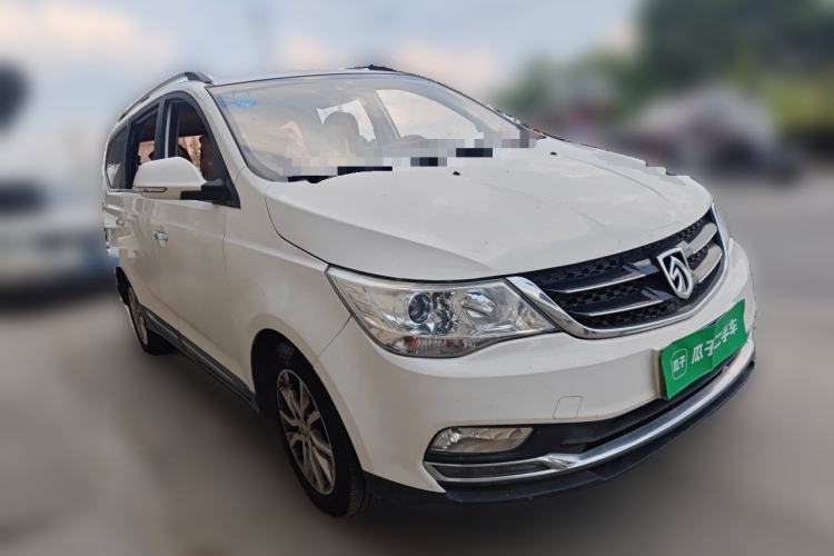 Used Baojun 730 2016 1.5L Manual Comfort Version 7 Seats China V Emission Standard Front Right 45 Deg