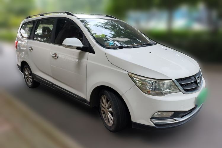 Used Baojun 730 2016 1.5L Manual Comfort Version 7 Seats China V Emission Standard Front Right 45 Deg