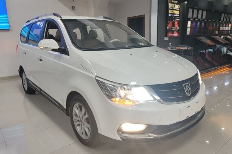 Used Baojun 730 2016 1.5T Manual Comfort Version 7 Seats Front Right 45 Deg