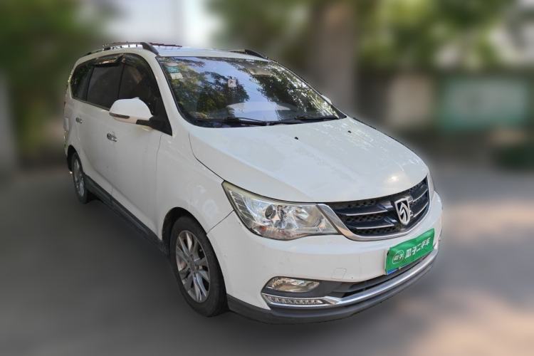 Used Baojun 730 2016 1.8L Manual Luxury Edition 7 Seats Front Right 45 Deg