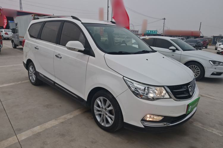 Used Baojun 730 2016 1.5L Manual Comfort Version 7 Seats China V Emission Standard Front Right 45 Deg
