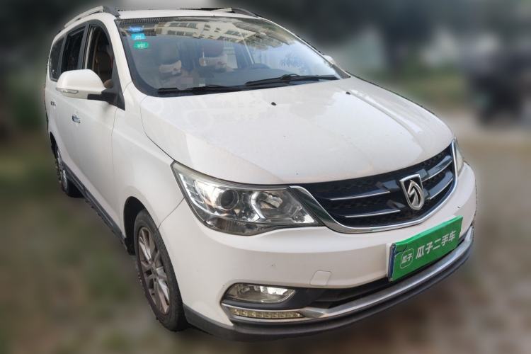 Used Baojun 730 2016 1.5L Manual Comfort Version 7 Seats China V Emission Standard Front Right 45 Deg