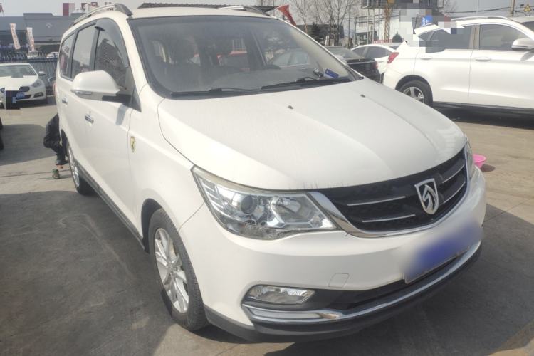 Used Baojun 730 2016 1.5L Manual Comfort Version 7 Seats China V Emission Standard Front Right 45 Deg