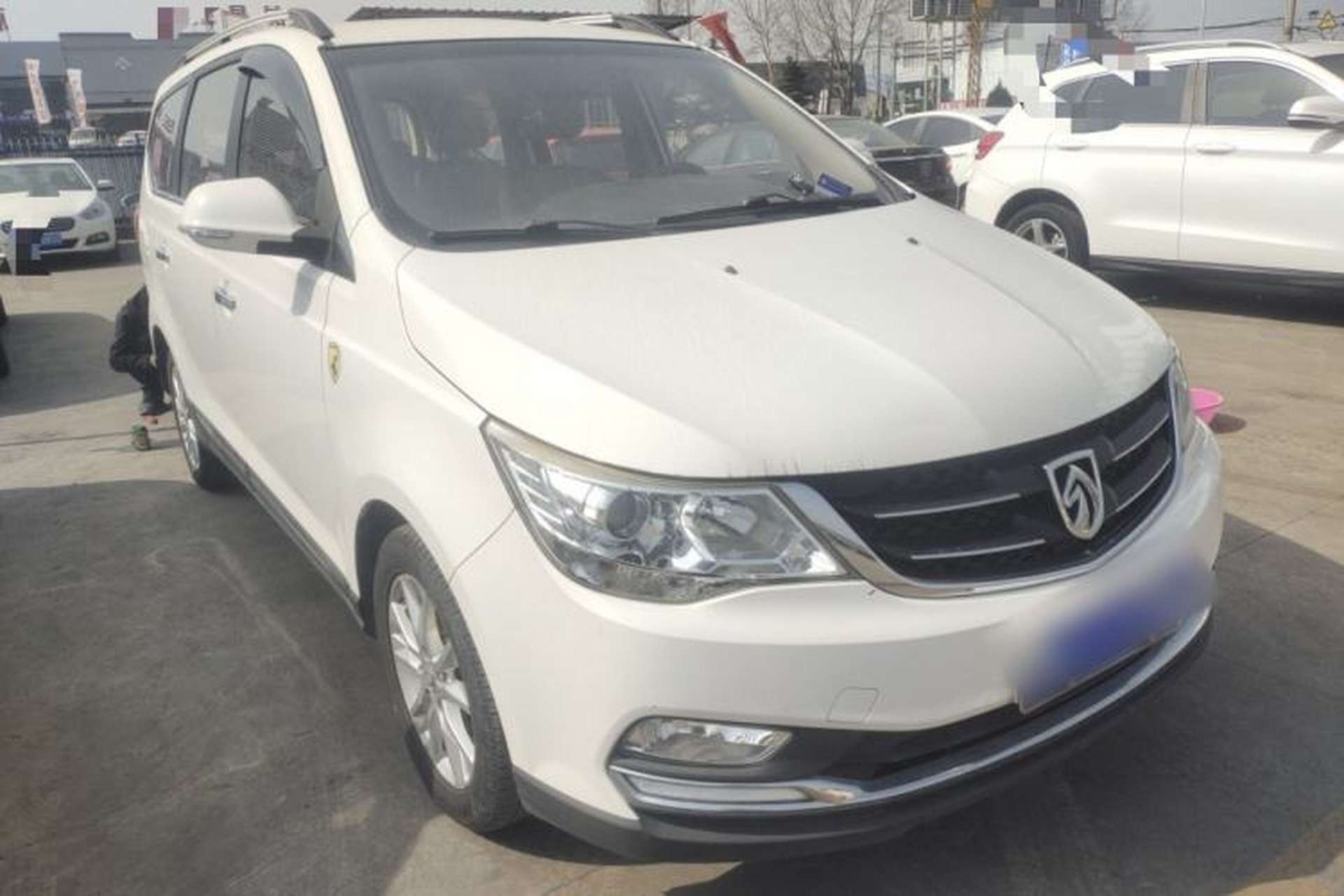 Used Baojun 730 2016 1.5L Manual Comfort Version 7 Seats China V Emission Standard Front Right 45 Deg