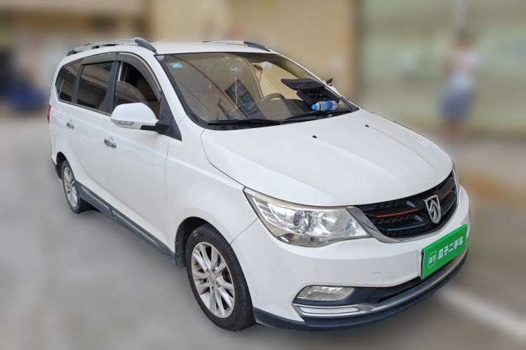 Used Baojun 730 2016 1.5L Manual Comfort Version 7 Seats China V Emission Standard Front Right 45 Deg