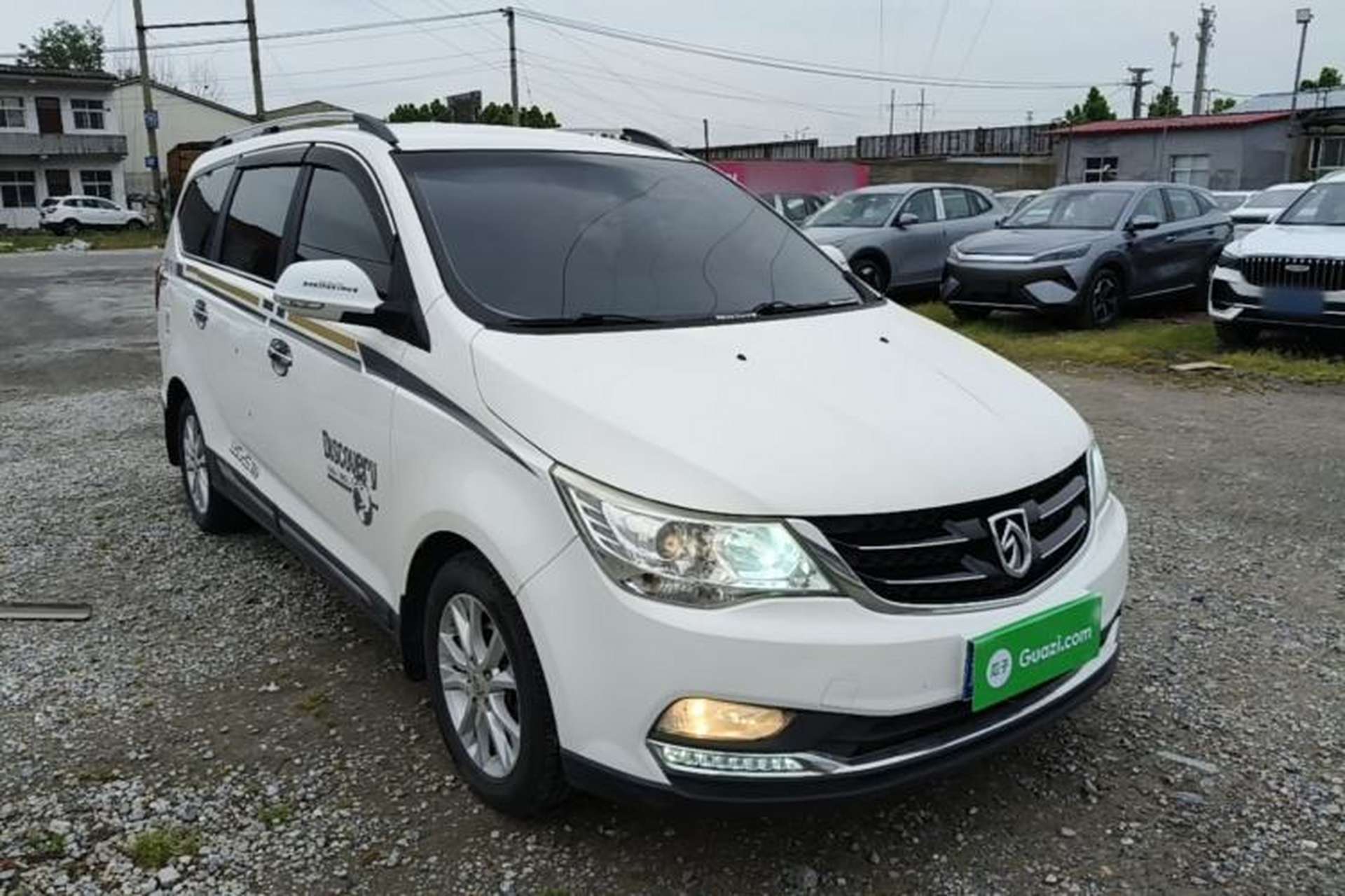 Used Baojun 730 2016 1.5L Manual Comfort Version 7 Seats China V Emission Standard Front Right 45 Deg