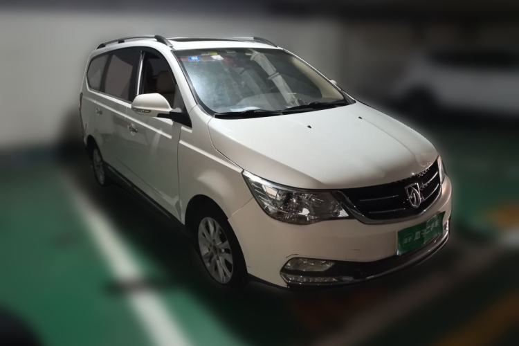 Used Baojun 730 2016 1.5L Manual Luxury Edition 7 Seats Front Right 45 Deg