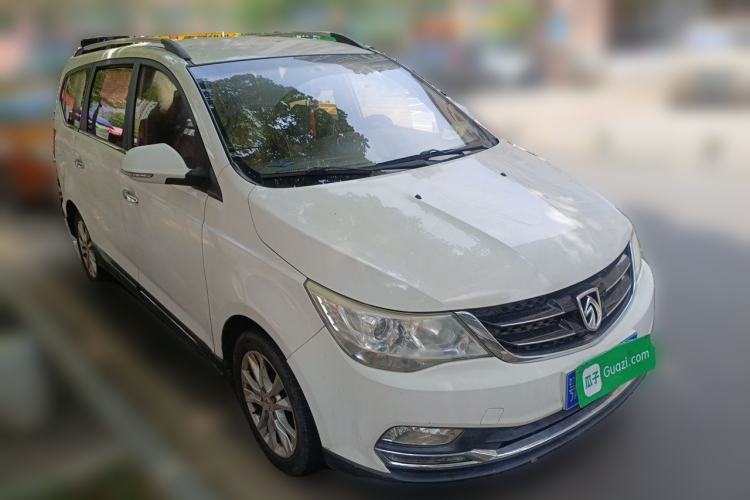 Used Baojun 730 2016 1.5L Manual Comfort Version 7 Seats China V Emission Standard Front Right 45 Deg