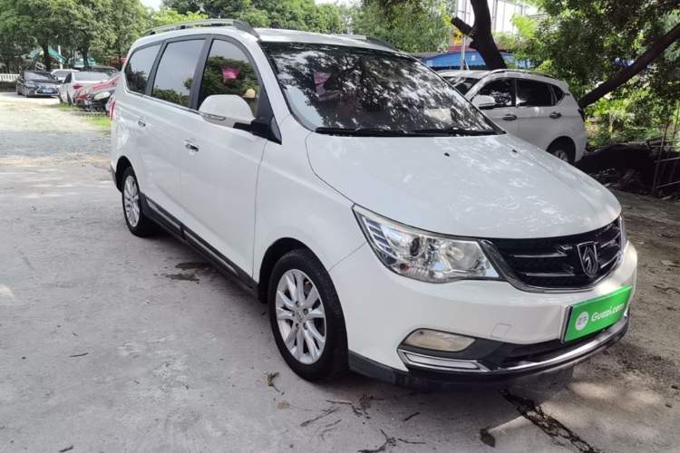 Used Baojun 730 2016 1.5L Manual Comfort Version 7 Seats China V Emission Standard Front Right 45 Deg